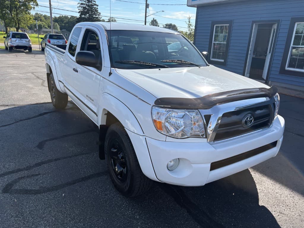 2009 Toyota Tacoma V6 - Image 2