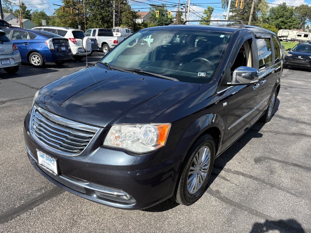 2014 Chrysler Town and Country 30th Anniversary - Image 5