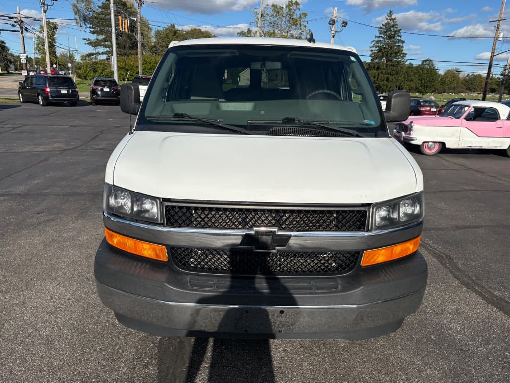 Photo 3 of 2017 Chevrolet Express LT 3500