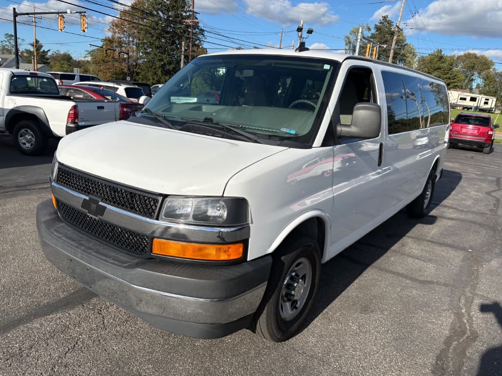 Photo 4 of 2017 Chevrolet Express LT 3500