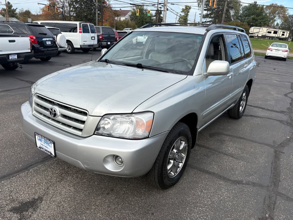 Photo 4 of 2005 Toyota Highlander Base